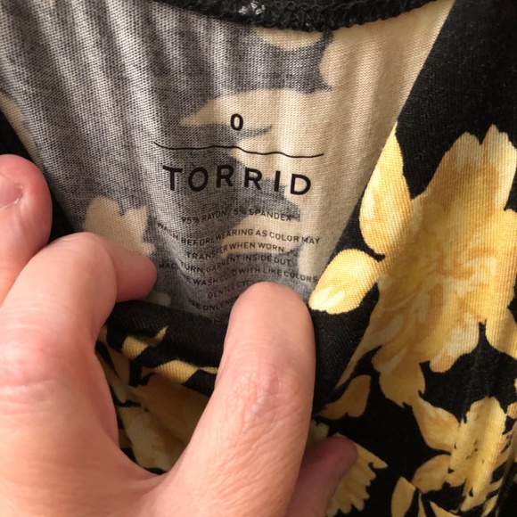 Torrid Yellow Floral Super Soft Maxi Dress Size 0 - Picture 4 of 5